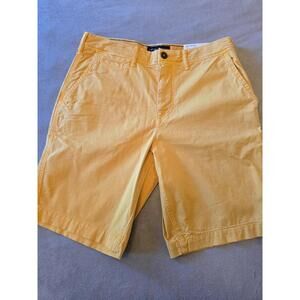 American Eagle NWT Classic Flex At the Knee Yellow Chino Shorts (30)